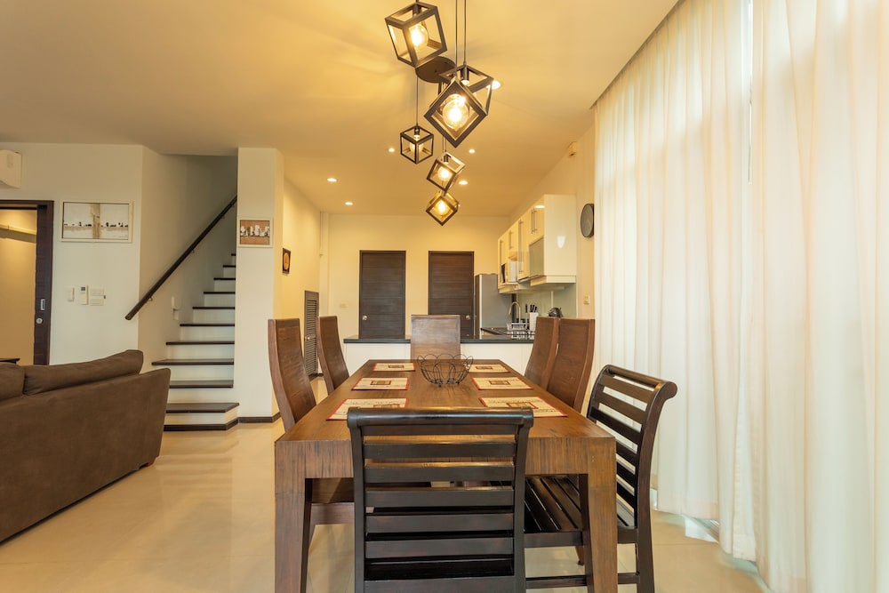 3BR PoolVilla Near Nai Harn Beach V113