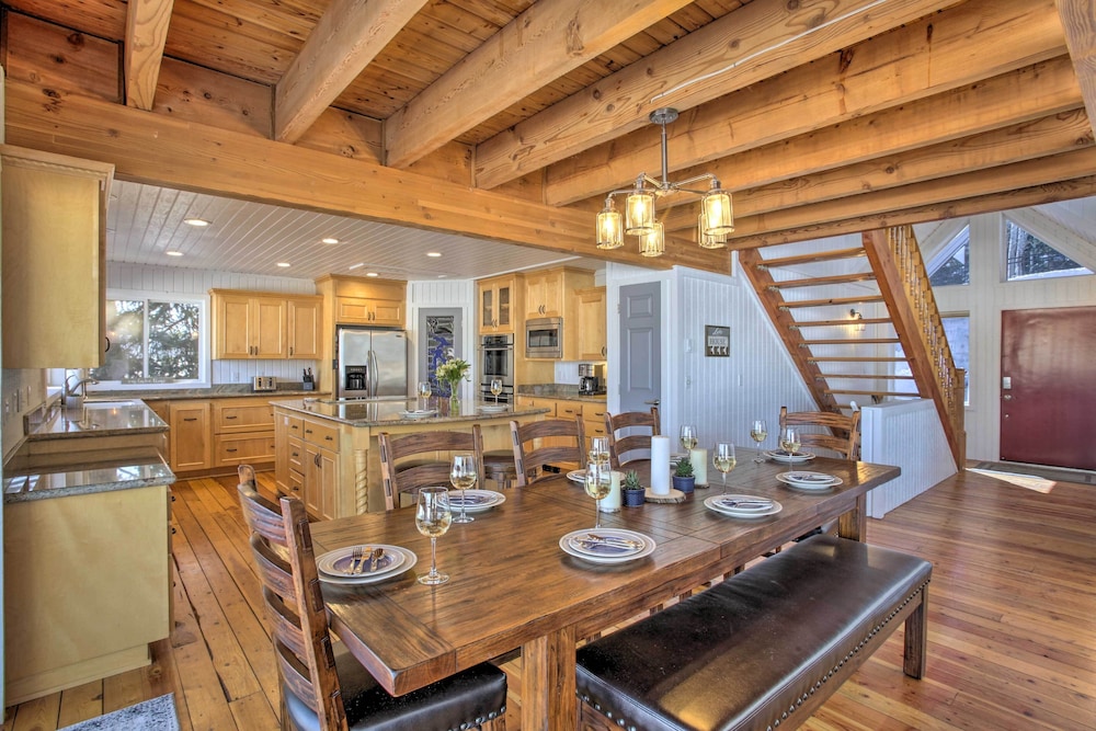 Lakefront Home w/ Boat Dock in Coeur D'alene Area! view 3