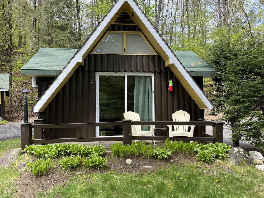 Amber Lantern Lake George Motel and Cottage Rentals