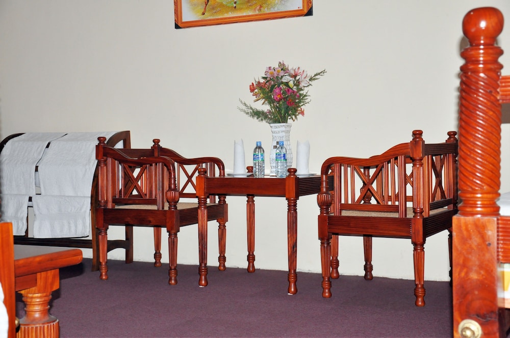 Chelthnam Bungalow