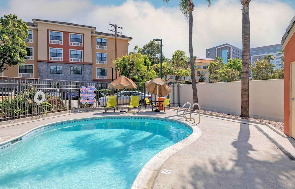 Extended Stay America Suites Orange County Anaheim Conv Ctr