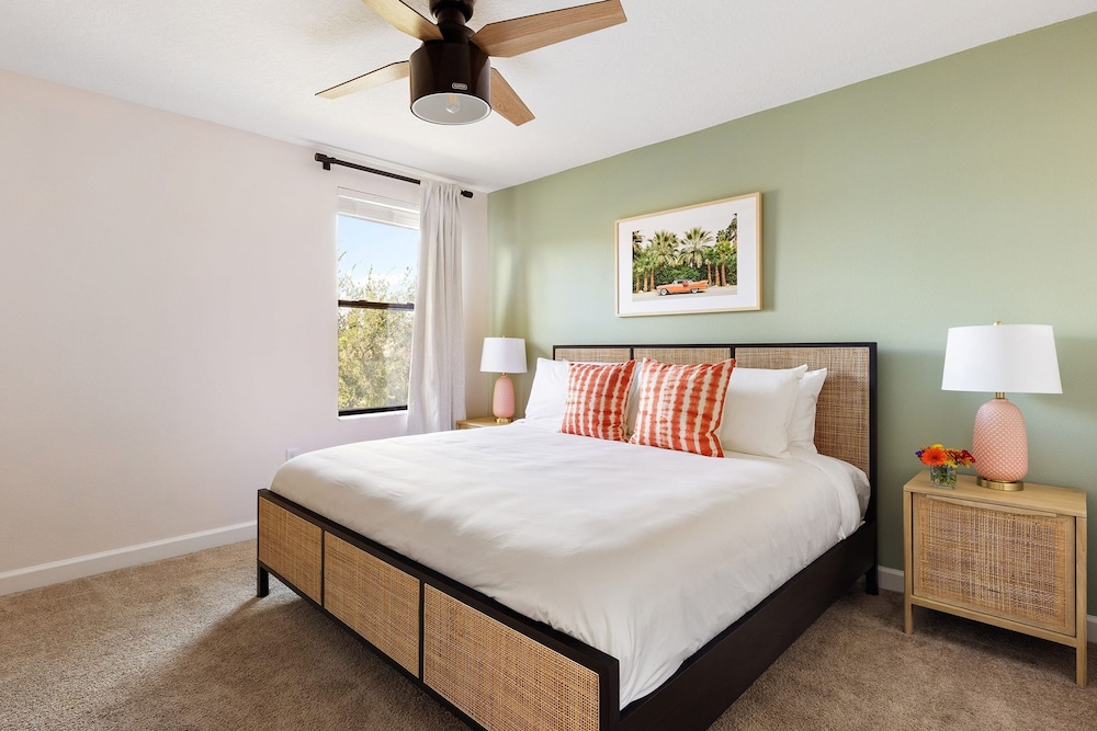 Shadow Mountain Family Oasis w Game Room Pool Resort Access Themed Rooms