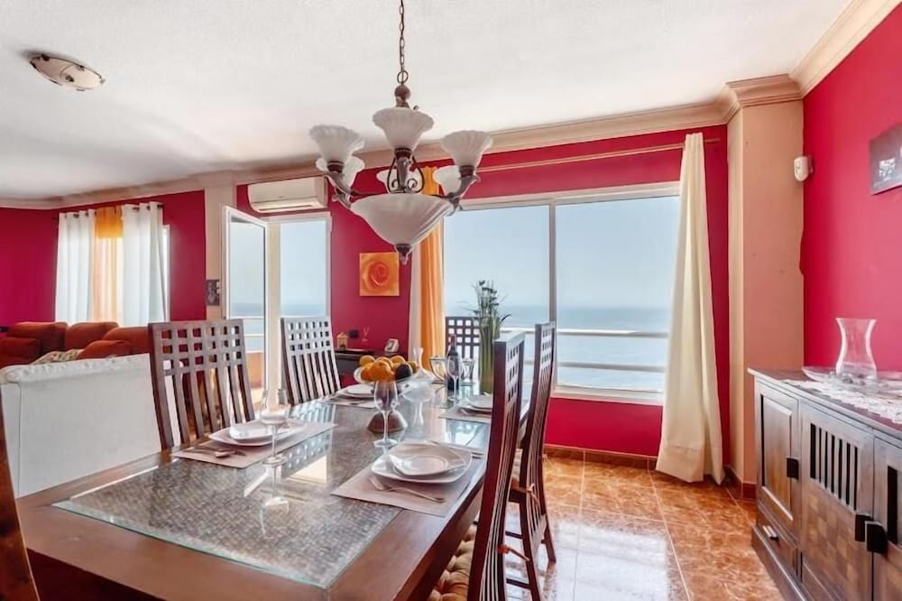 Home Radazul Beach Sea View & Wifi Free
