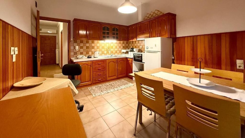 Vasilikis Stone House