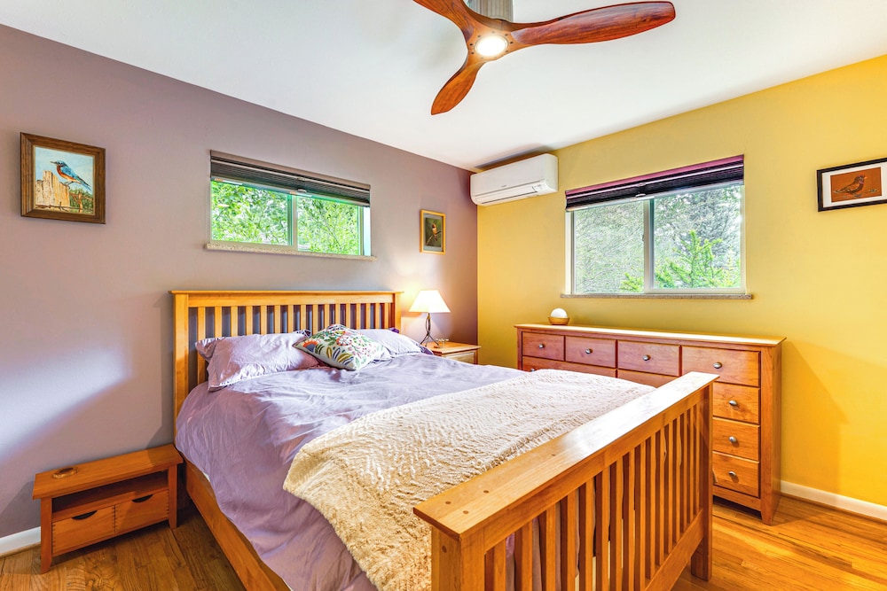 < 1 Mi to CU Boulder: Home w/ Fenced Yard!