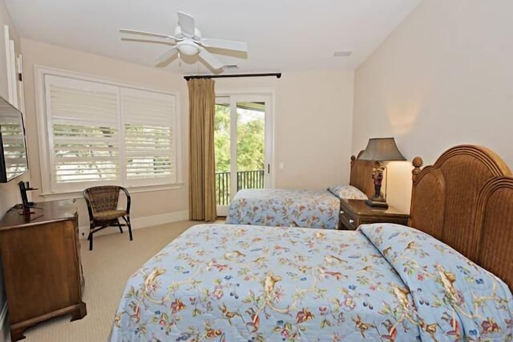 20 Oyster Catcher at The Sea Pines Resort view 3