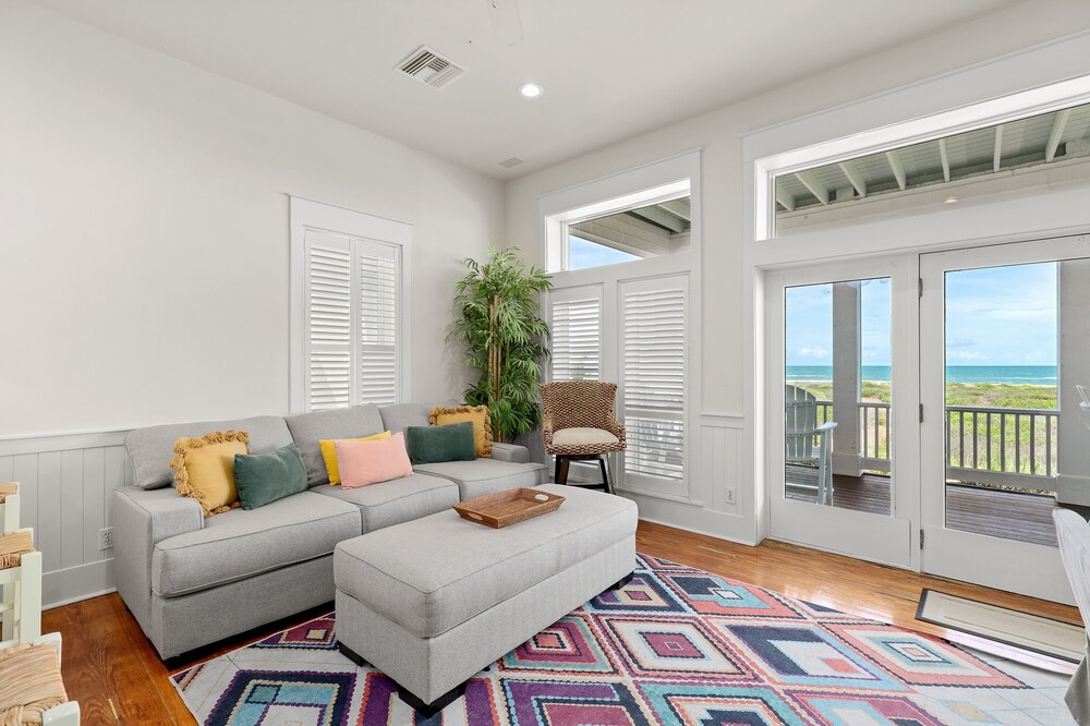Paradise Found - Private Beachfront House 3 Bedroom Home by RedAwning