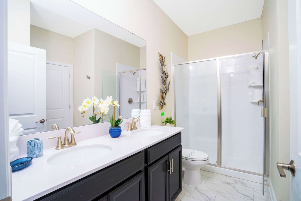Spacious 7BR w Pool Spa Game Room Near Disney