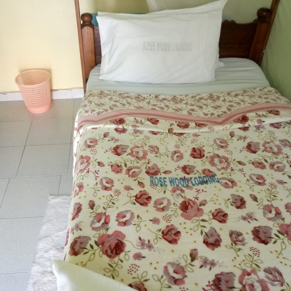 Rose Wood Lodge view 3