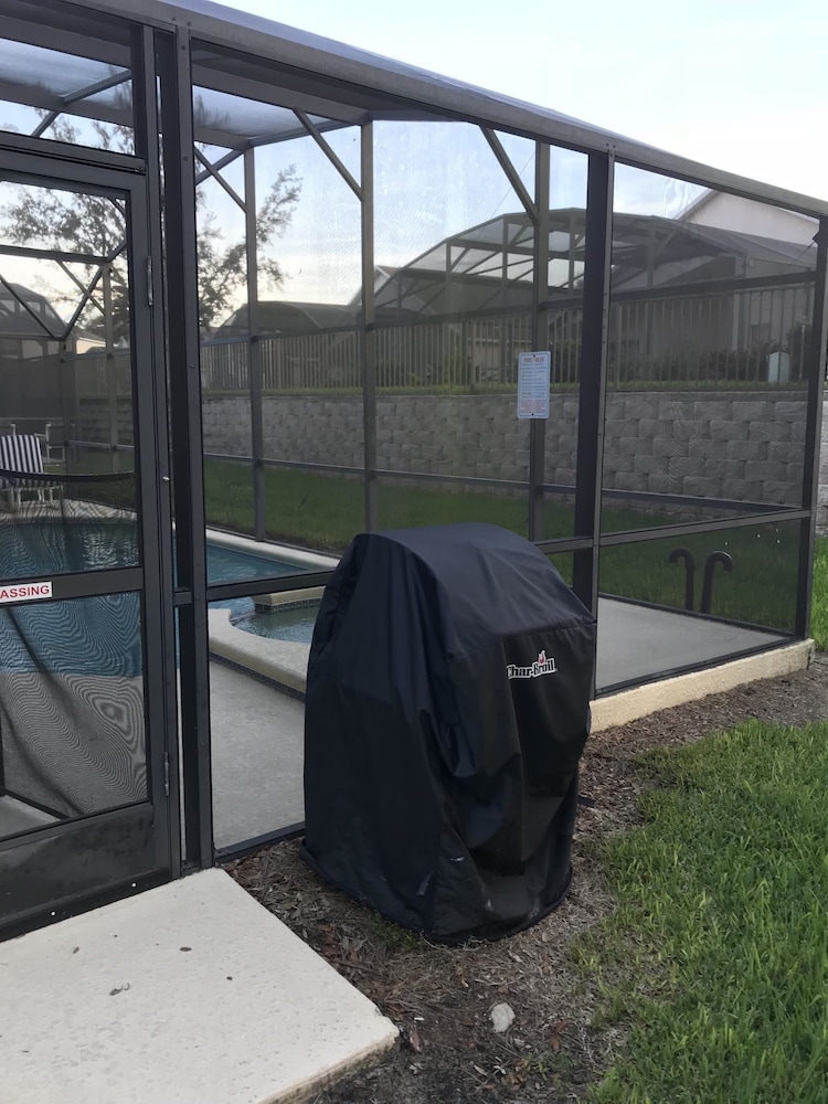 4BR 3BA Home in Emerald Island Resort by CV-8540