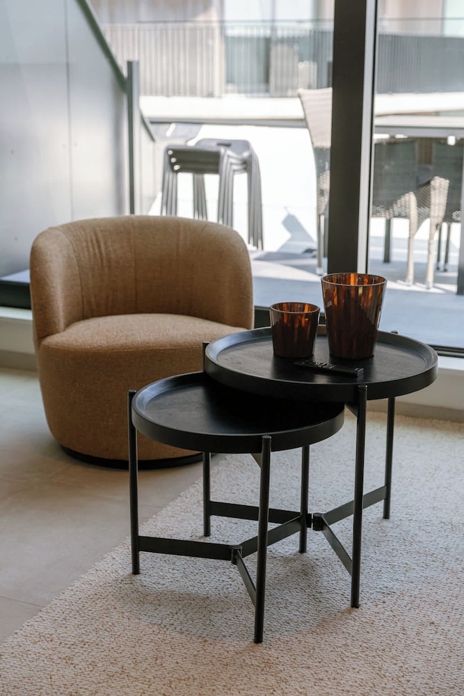 Huswell x Bel Air - Modern City Apartment With Terrace Designer Touches