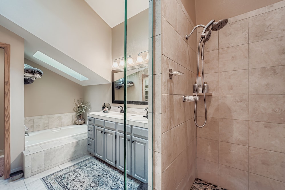 Chimney Creek 2 Bedroom Condo