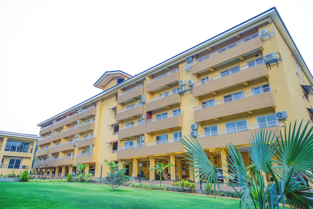 Alaya Stays Veera Serina 3 BHK with Pool