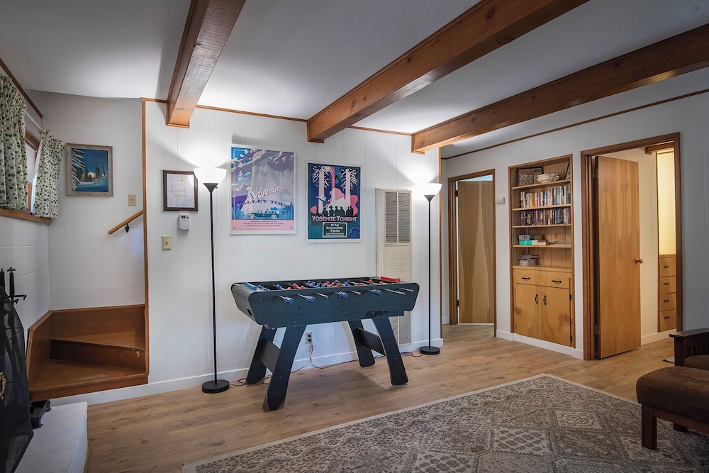 Yosemite Retreat in the Meadows