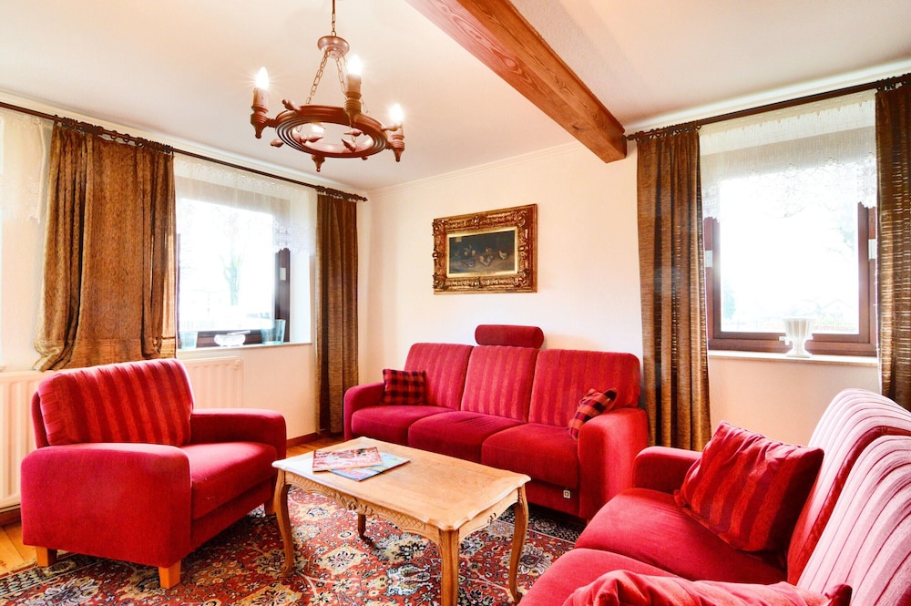 Holiday Home for 8 People in Butgenbach