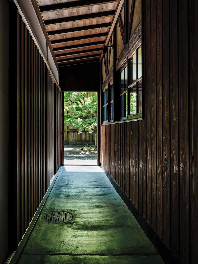 Nishijin Isa view 4
