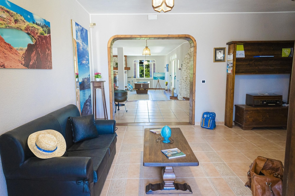 Villa El Capitano With Garden and Pool