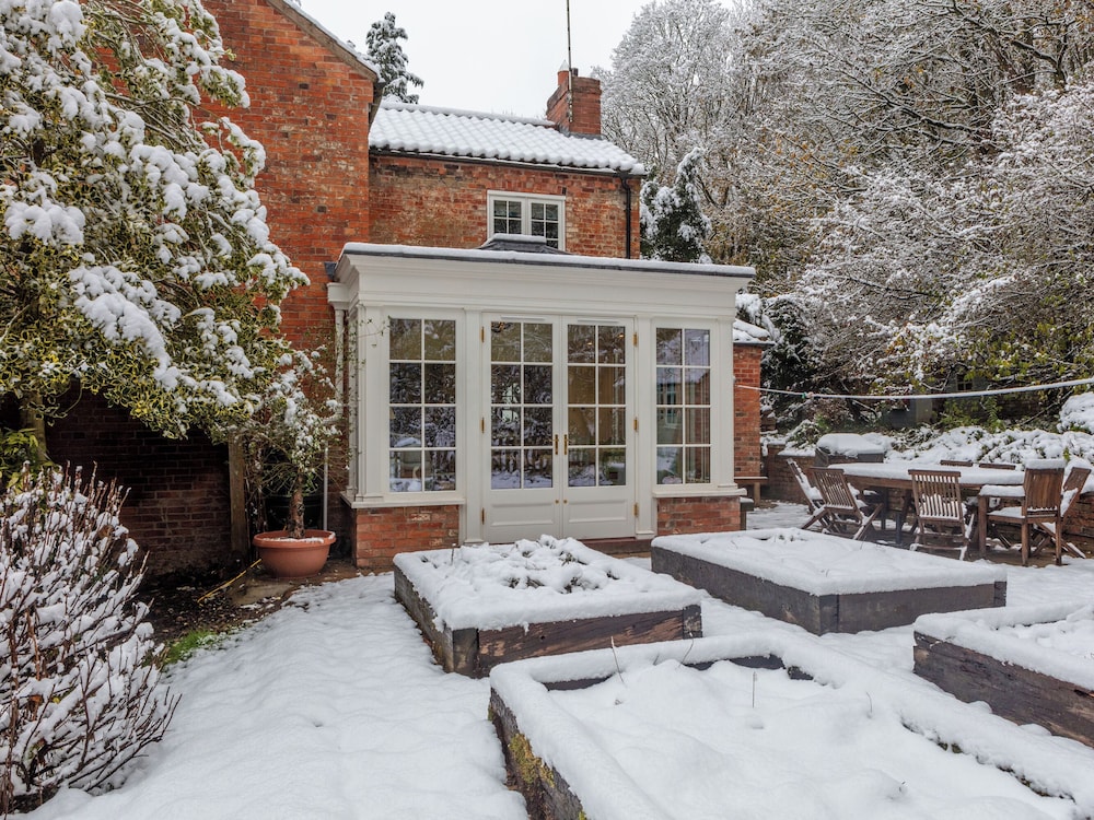 Sunny Cottage