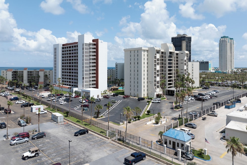 Steps to Pool & Beach: South Padre Island Retreat!