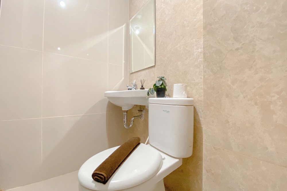 Warm And Relax Studio Apartment Transpark Cibubur