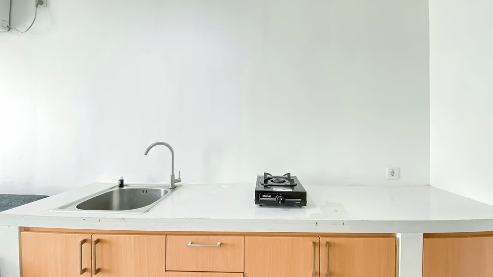 Brand New And Comfortable Studio At Daan Mogot City Apartment