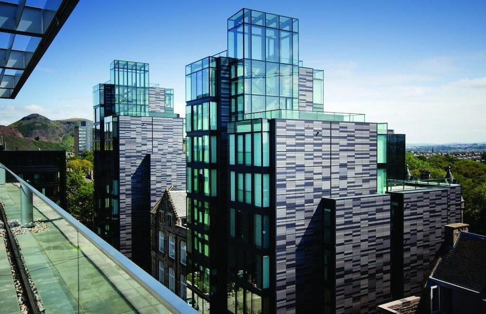 Stay Metro Aparthotels Q-Mile view 5