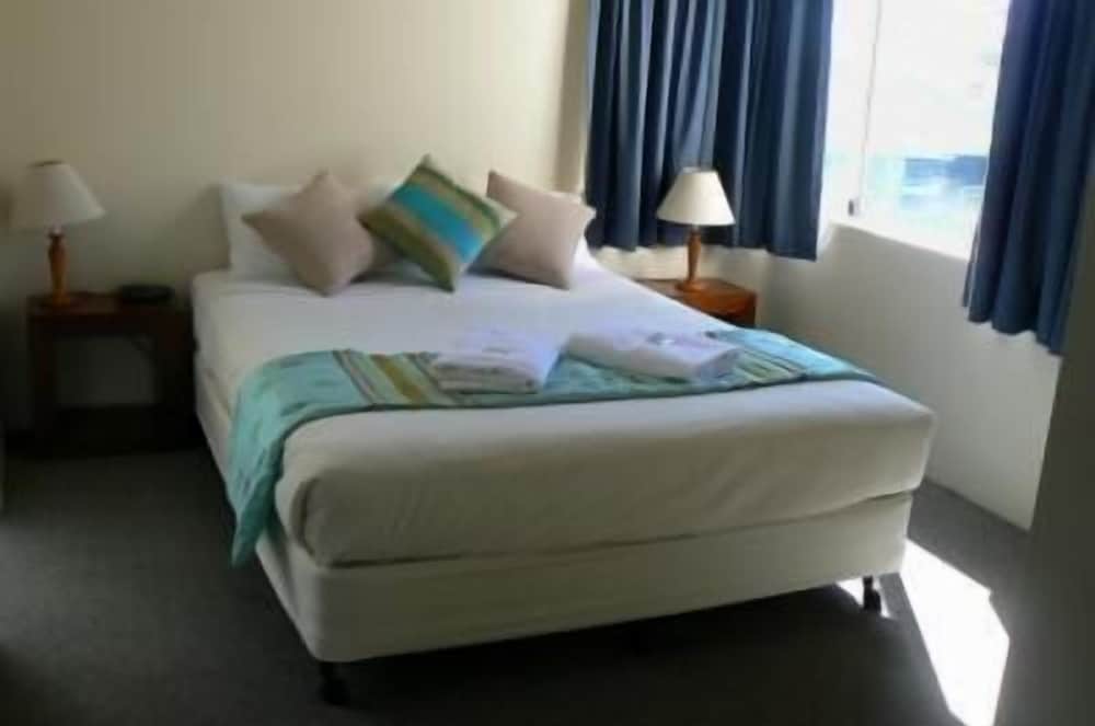 Seafarer Chase Holiday Apartments