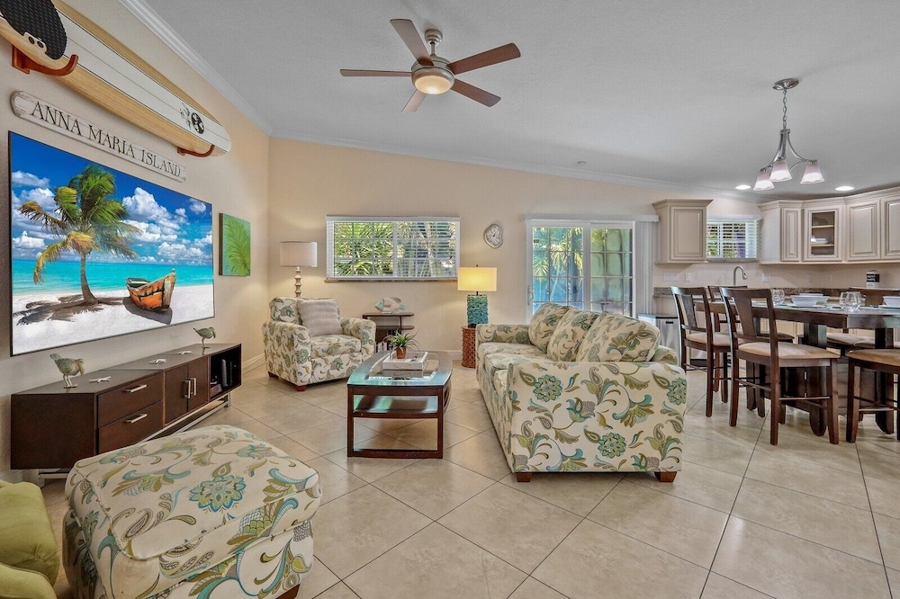 Paradise Palms 3 Bedroom Cottage