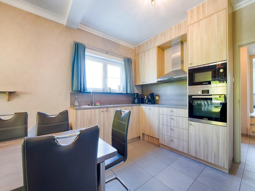 Villa Borgloon With Blossom Views and Jacuzzi