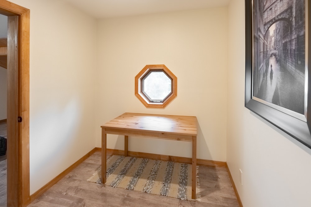 GLOBALSTAY Waterfront 5BR Cottage