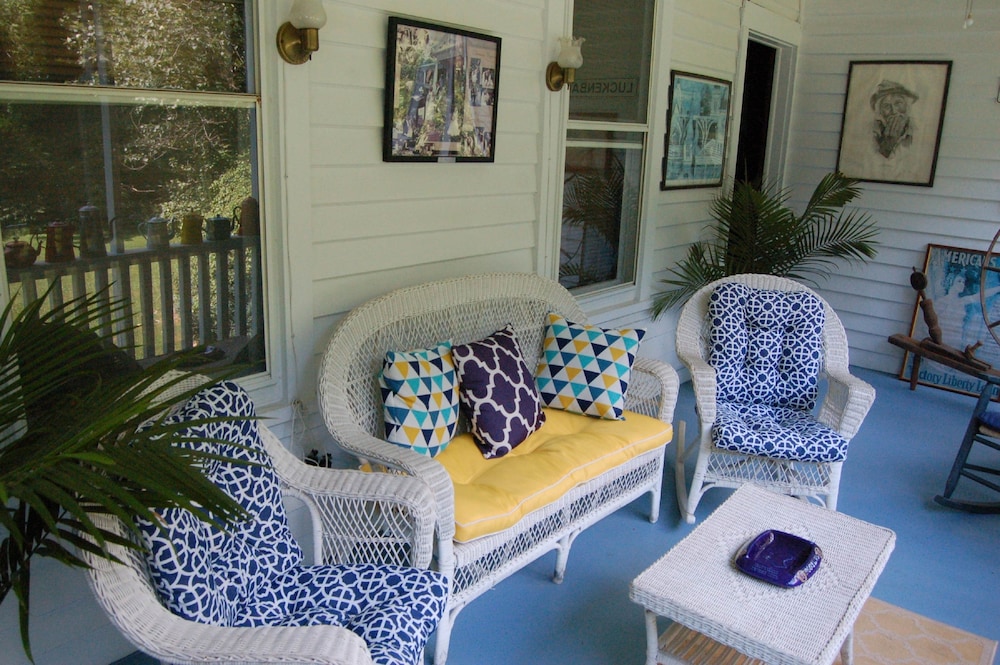 Mountain Laurel Inn