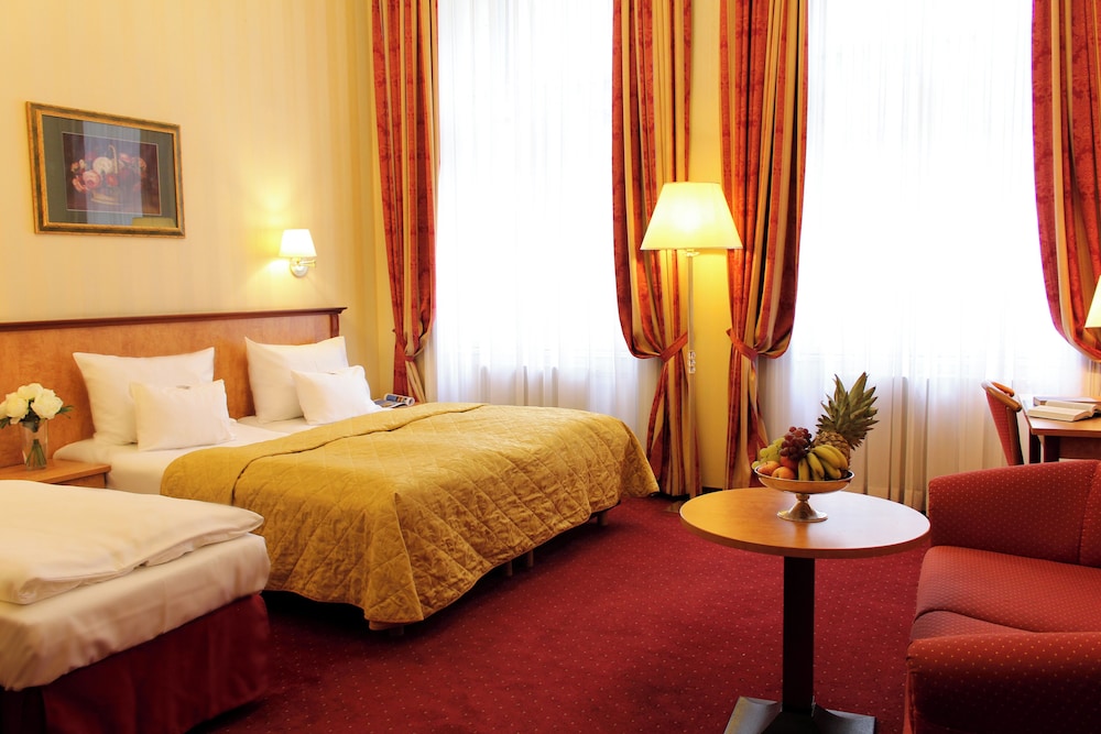 Opera Suites - Self Check-in