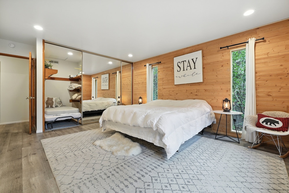 Big Bear Lake Cabin With Game Room 3 Bedroom Cabin