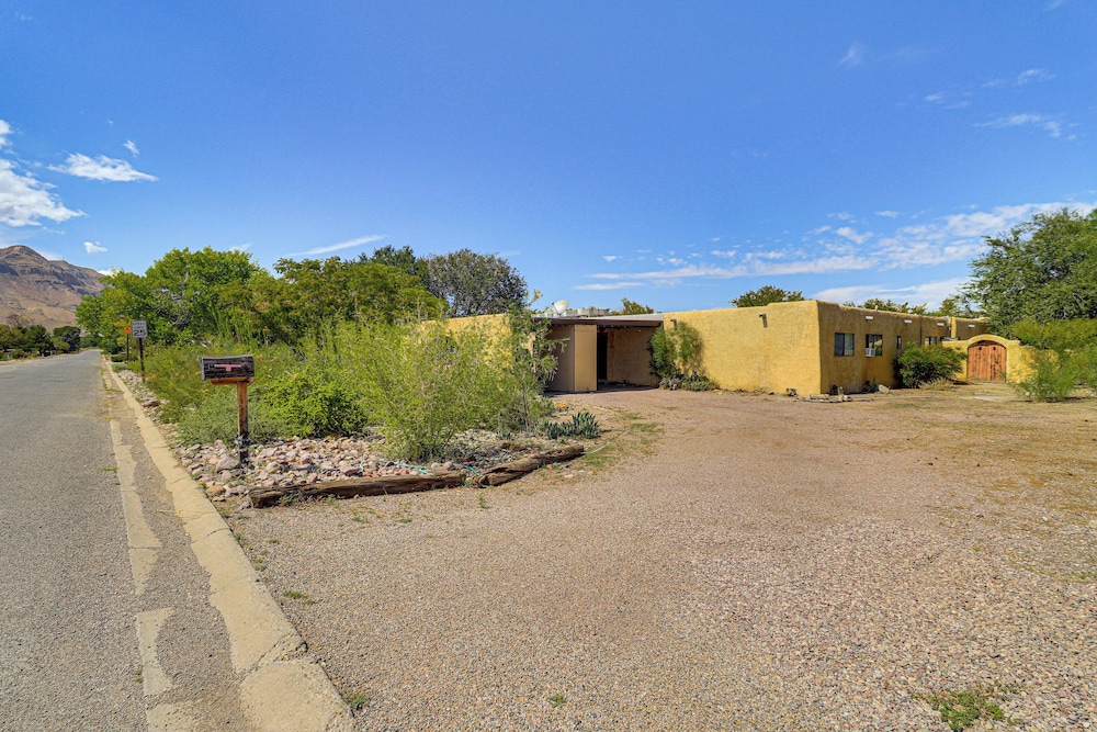 Perfect For Groups! Socorro Home Near NM Tech