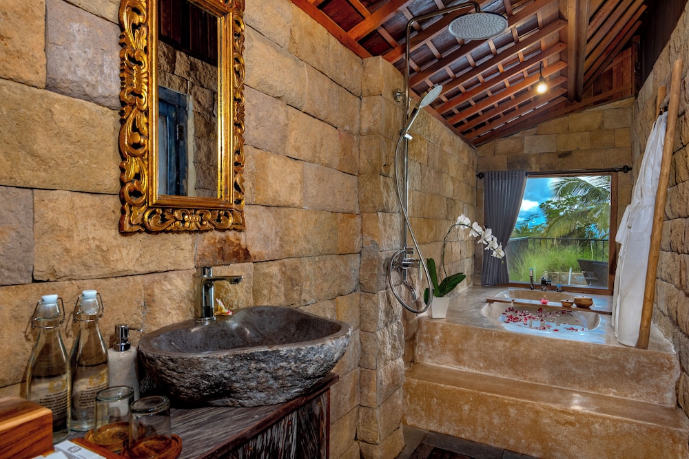 Hoshi Jungle Resort by Dhananjaya Hospitality