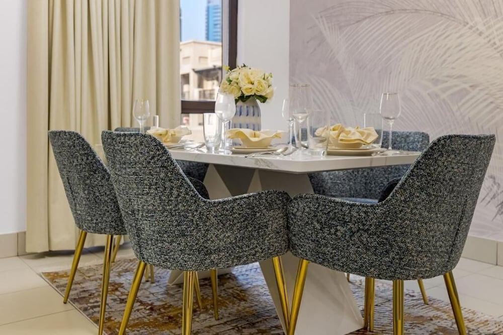 Durrani Homes Zafran Luxe Stay Iconic Burj View