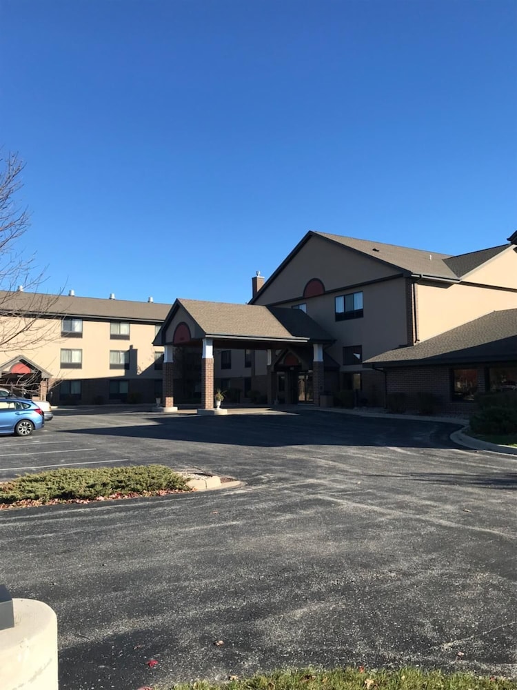 Hotel AmericInn by Wyndham Appleton
