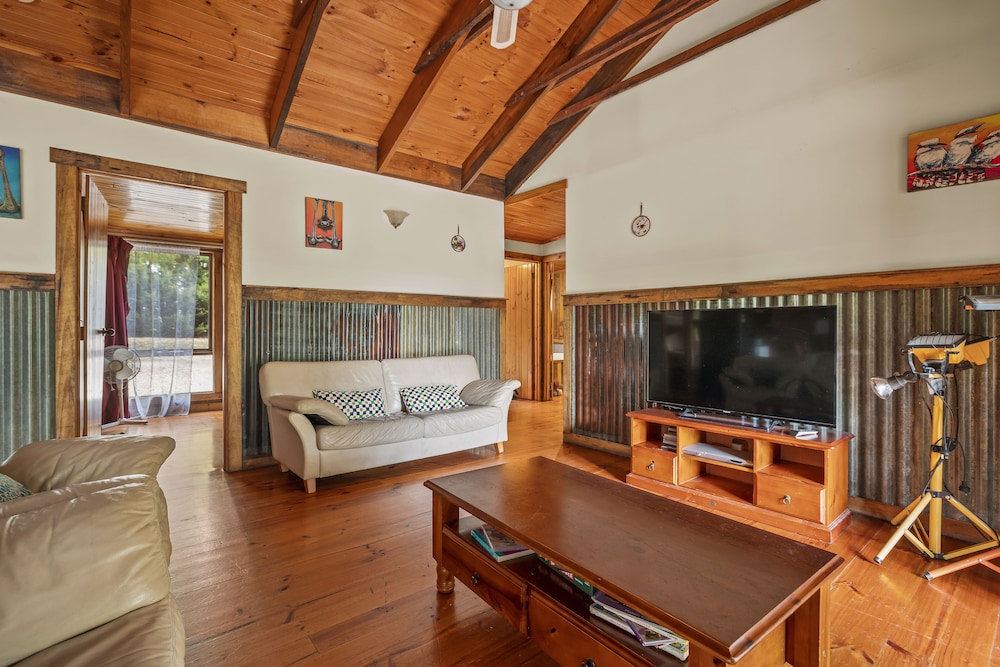 StayAU 3BR Quaint Countryside Cottage