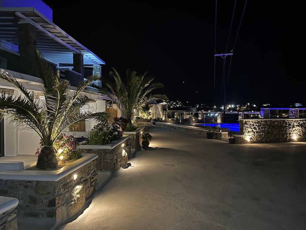 Crystal Suites photo 5