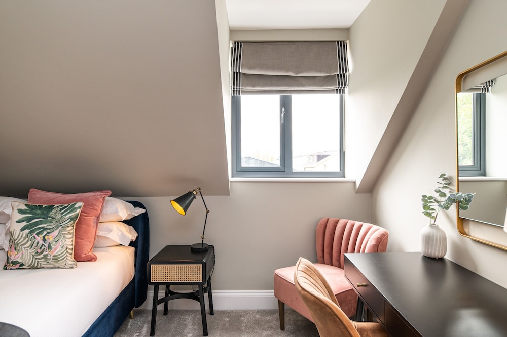 Chelmsford Loft 6 Penthouse