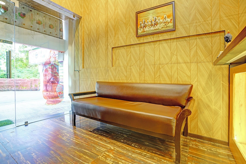 Fabhotel Ojas Inn