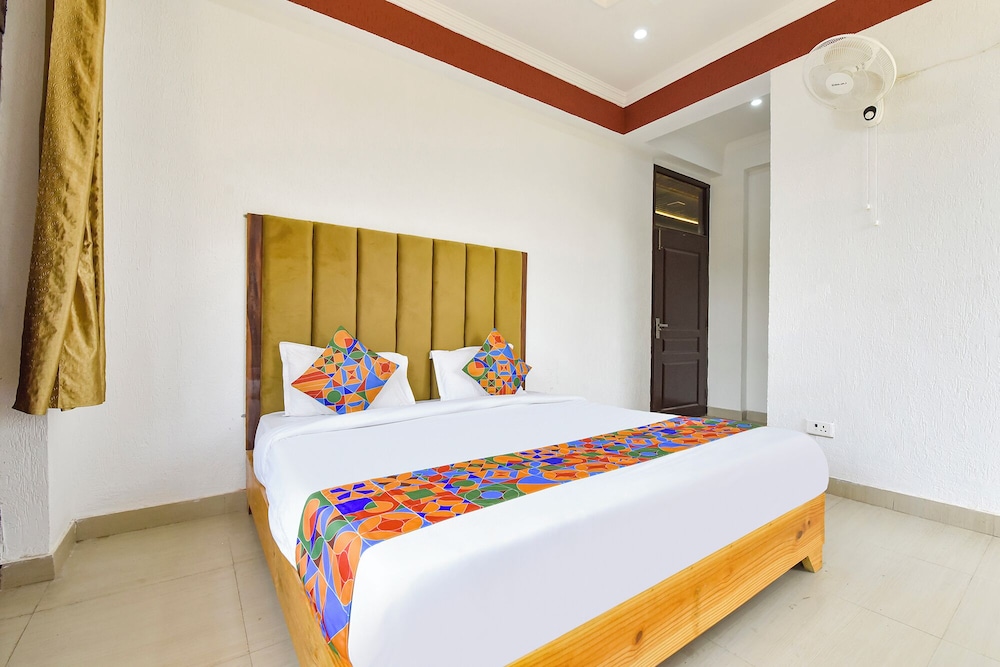 Fabhotel Aayat Home Stay