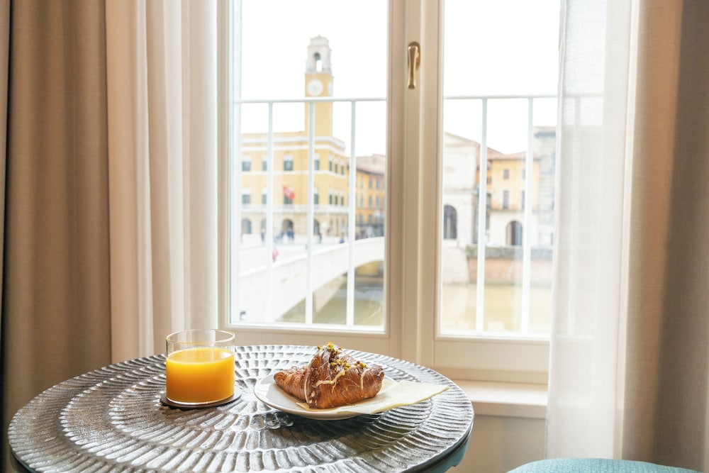 Anna Teresa Luxury