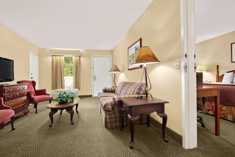 Baymont by Wyndham Eufaula view 3