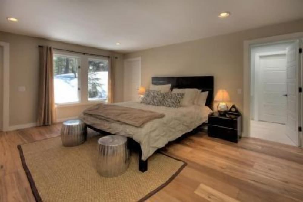 Lake Tahoe Vacations - Squaw Valley Paradise - Property Image 19