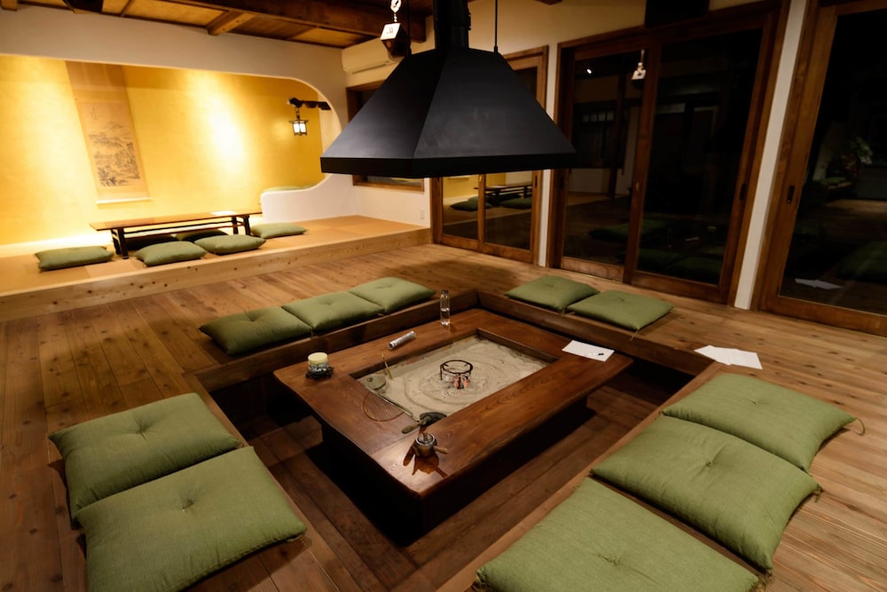 Irori Guesthouse Tenmaku - Hostel