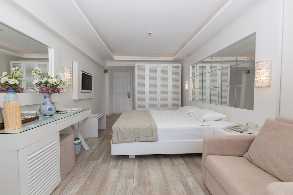 Mavi Deniz Otel - All Inclusive