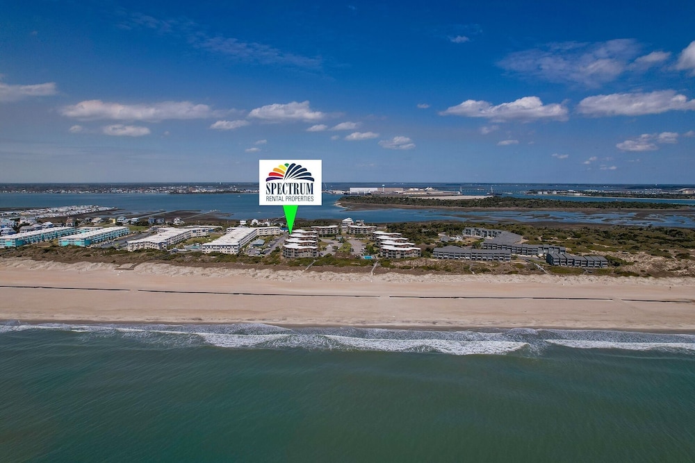 Southwinds H11 2 Bedroom Condo by RedAwning