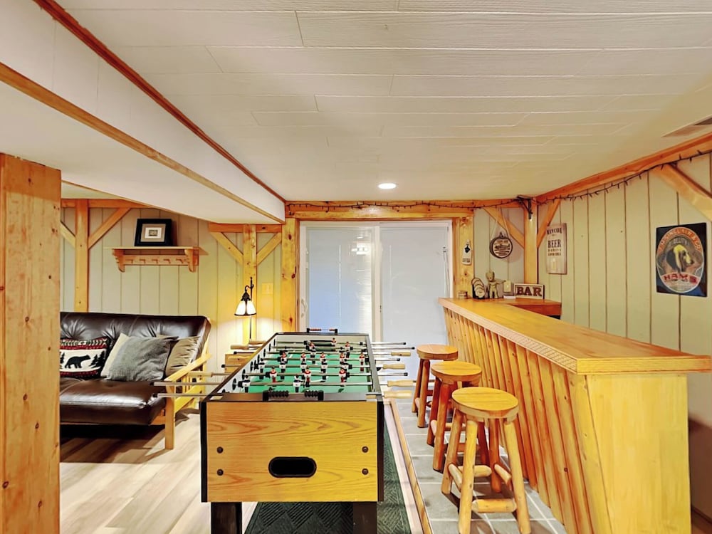 Cozy Cabin by Taylor Made Deep Creek