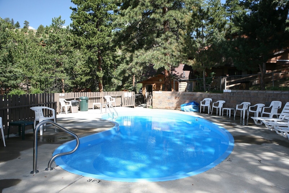 Timber Creek Chalets: 2b 1 Bedroom Chalet - Property Image 4